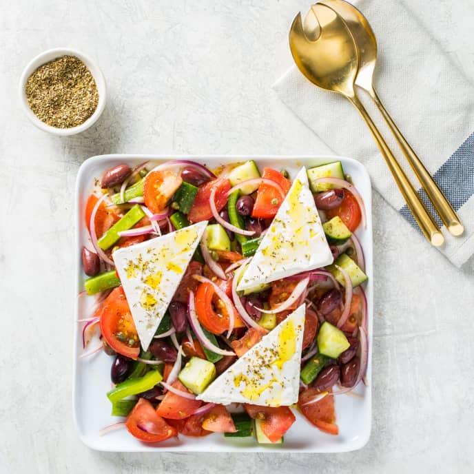 Horiatiki Salata (Greek Salad)